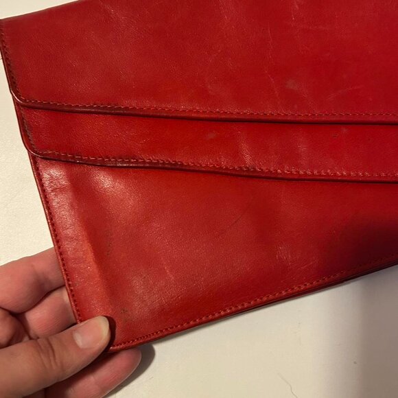 Red leather clutch bag with zip closure - Picture 6 of 8